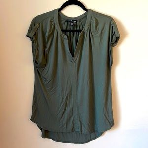 Short sleeve blouse, hunter green size XL